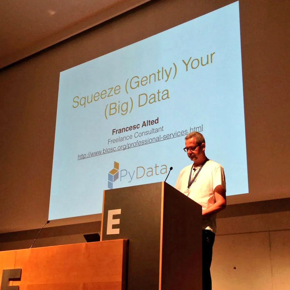 Fourth Keynote: Squeeze (Gently) Your (Big) Data, by @FrancescAlted #PyDataBCN