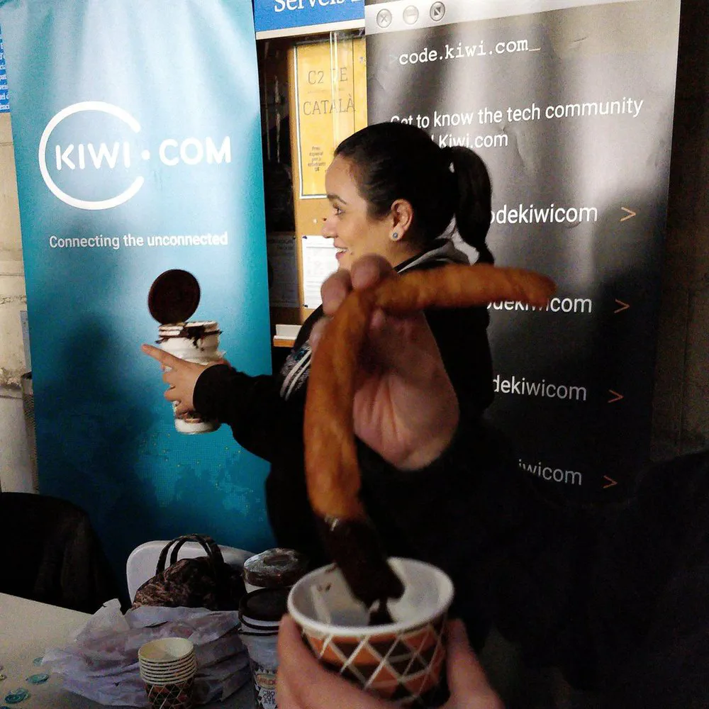 Thanks @codekiwicom for bringing churros con chocolate, and hot wine! 👏👏👏 #PyDay