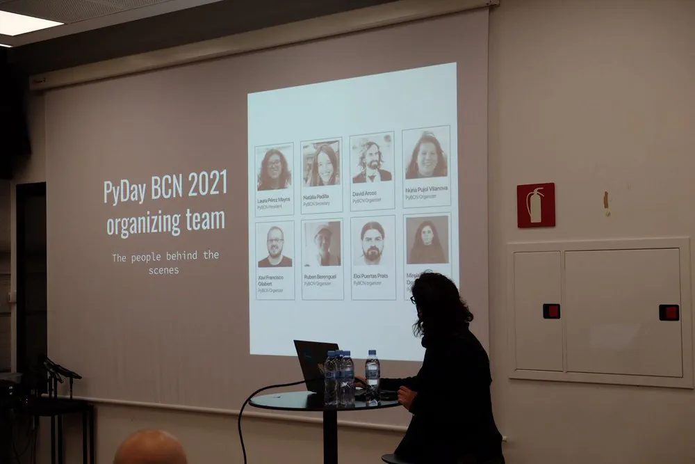 Kudos to our organizing team: @lpmayos @nataliasirera @DZPM @llevaNEUS @srxavi @berenguel @eloipuertas @sianna