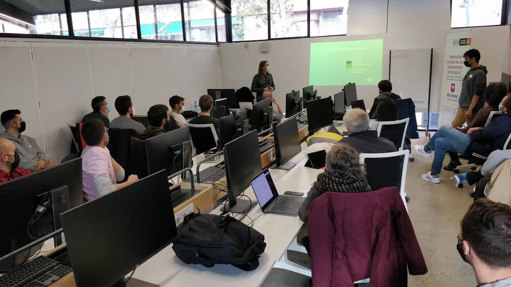 Photo of Microservicios en la vida moderna. Un enfoque python-centrico.