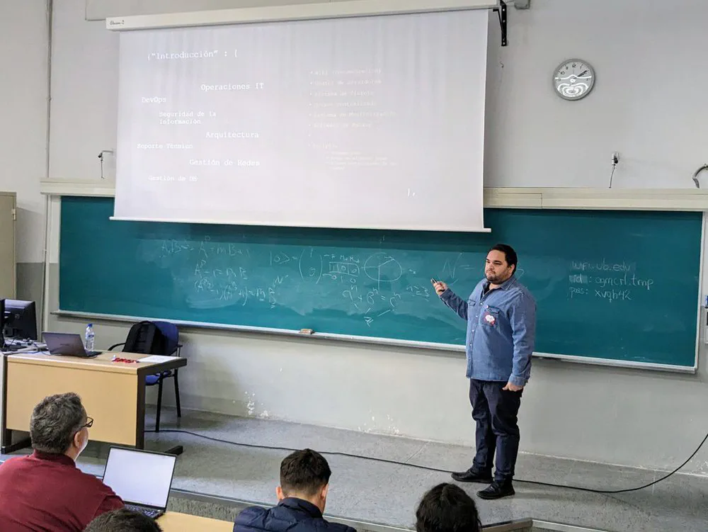 Photo of Creación de APIs con Python y manejo de datos