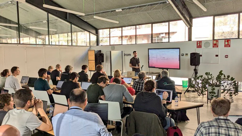 Photo of Building data pipelines with SQLMesh